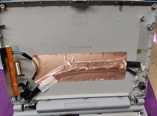 Toshiba Satellite 410CDT Palmrest & Top Cover 47U100692 - Picture 4 of 6