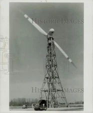 1975 Press Photo Experimental Windmill - lry22689