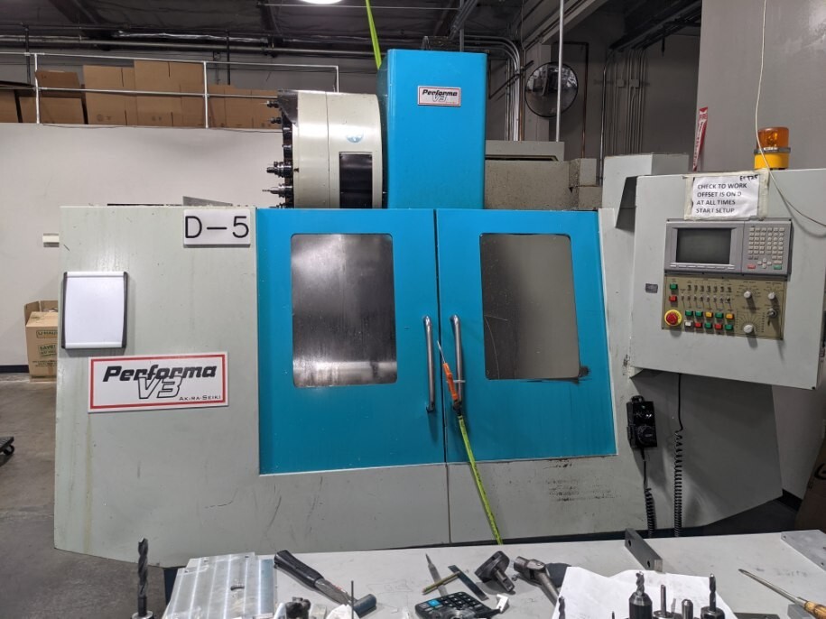 2000 AKIRA SEIKI Performa V3 Vertical Machining Center 2000 AKIRA SEIKI Performa V3 Vertical Machining Center