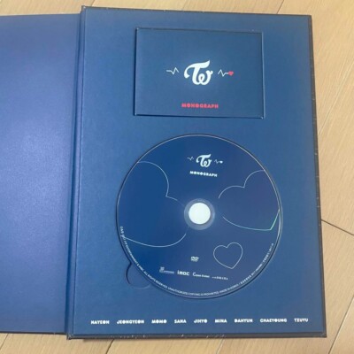 TWICE SIGNAL MONOGRAPH 2017 Korean Photobook DVD Photocard Set