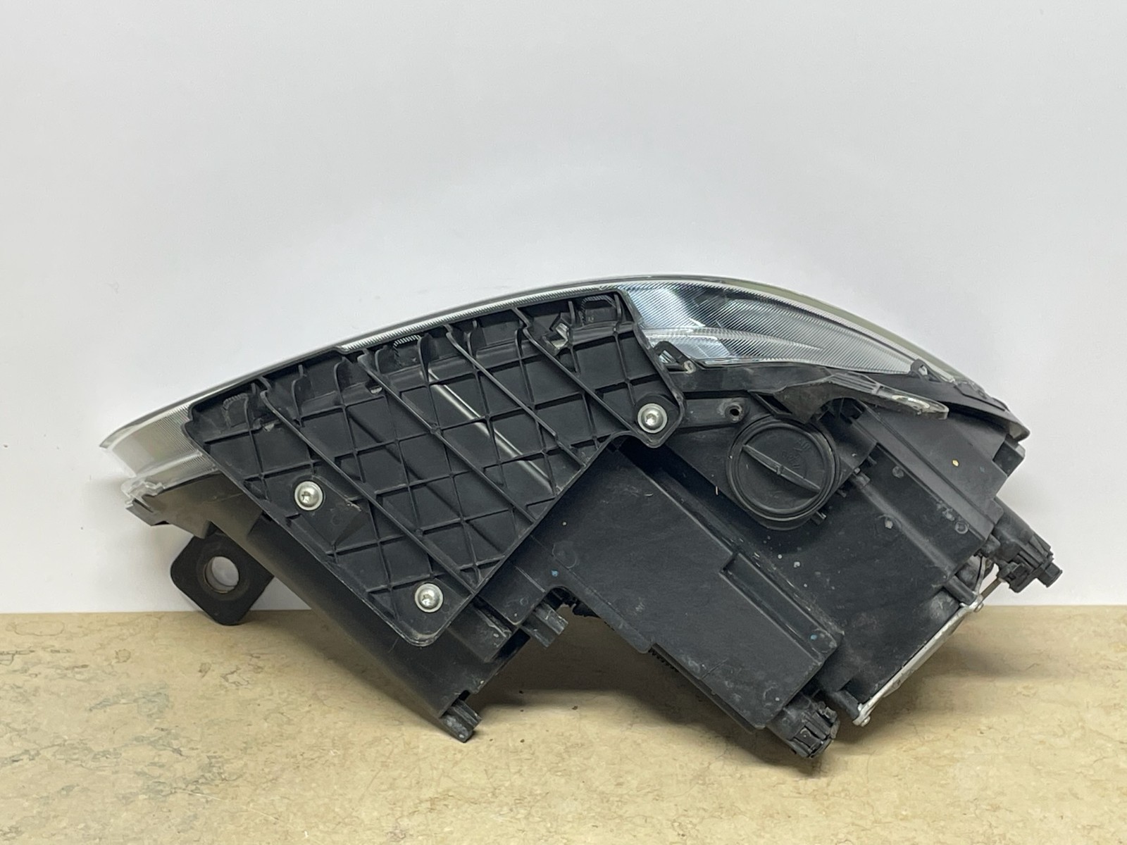 14-17 Maserati Ghibli M157 Front Left Driver Side Headlight Lamp Xenon OEM