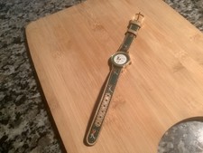 Women  s vintage golf golfing watch Needs battery  