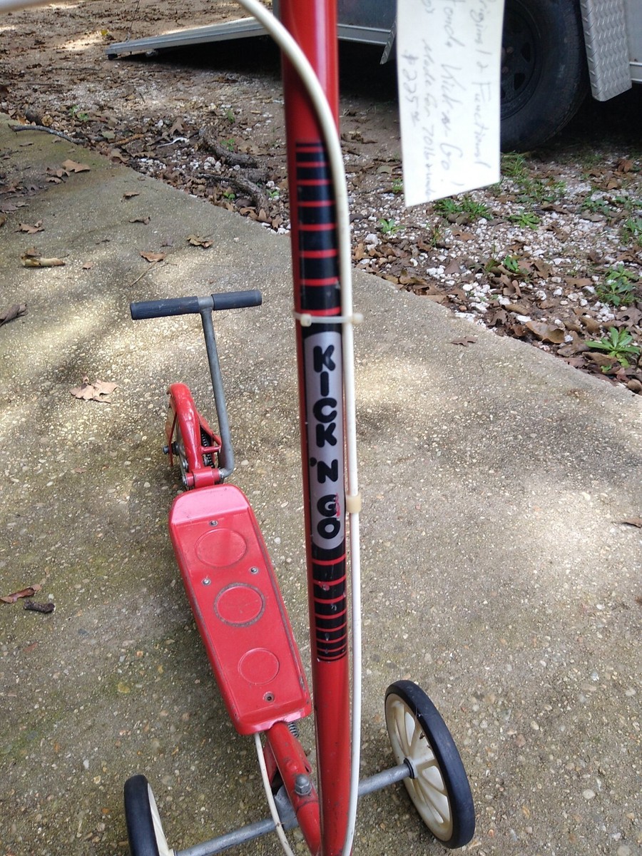 Vintage 1976 Honda kick and go Red & White scooter in good