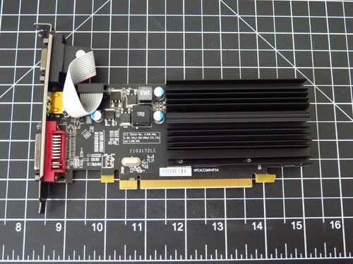 Tarjeta gráfica de video de escritorio silenciosa XFX HD 5450 1 GB PCIe x16 GPU con soportes LP - Imagen 3 de 18