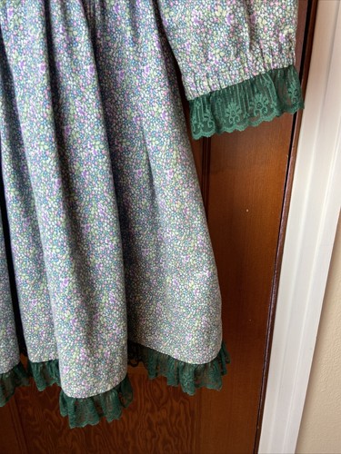 1980s Vtg Prairie Dress Flowers Green Purple Calico Lace Tiered Skirt Girls Sz 8 - Picture 3 of 8