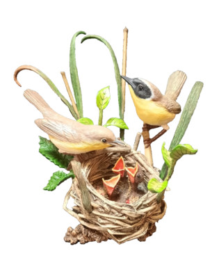 VNTG. Danbury Mint ''New Beginnings'' on Nest Bird Figurine by Bob Guge