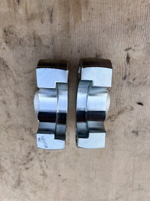 -16 (1 ) Code 62 Split Flange Set (2 Halves) - Steel - New Without Packing