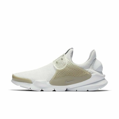 nike sock dart beige