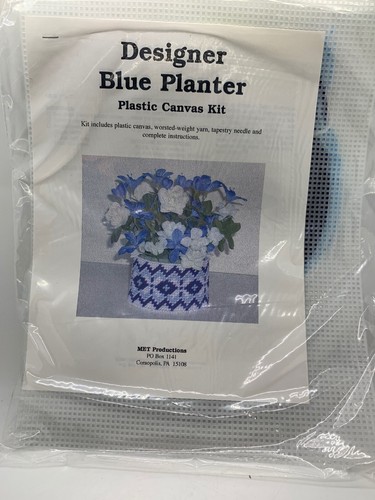 Kit de lona de plástico vintage Met Production ""Plantadora azul de diseñador"" nuevo de lote antiguo - Imagen 2 de 3
