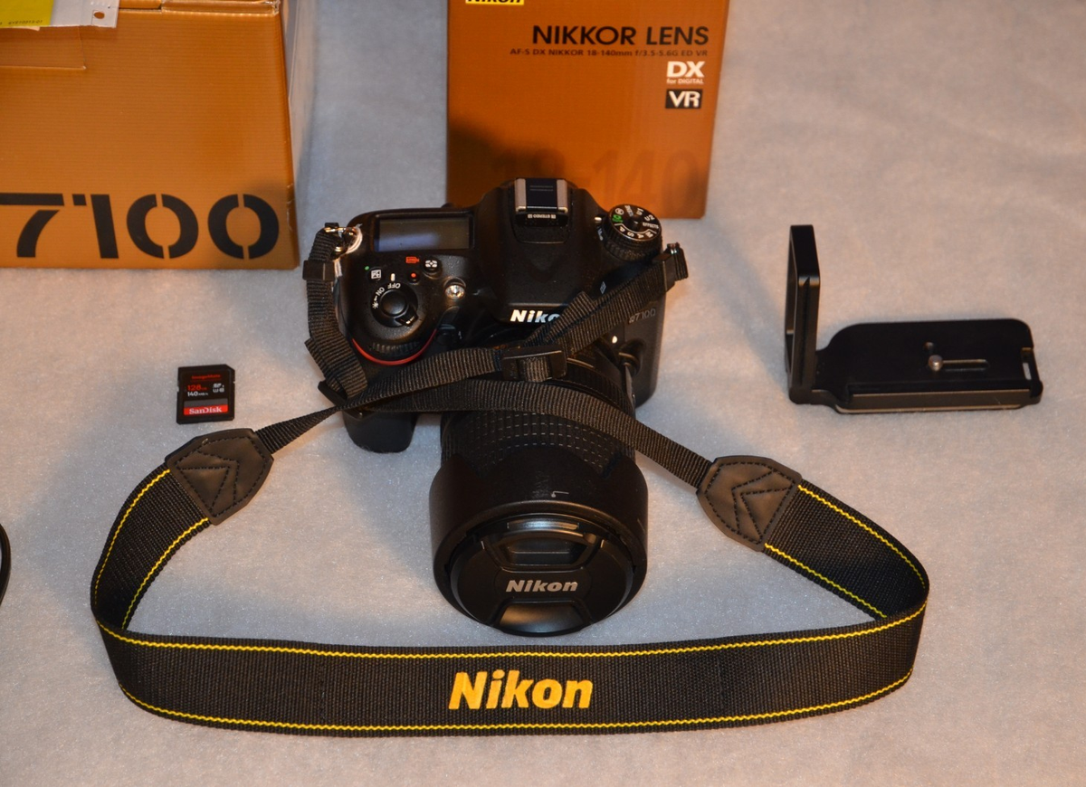 Nikon D7100 24.1 MP DX-Format CMOS Digital SLR with 18-140mm 9846
