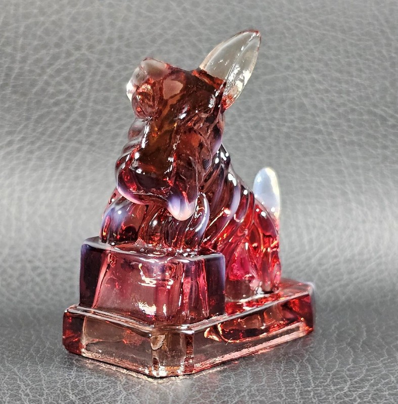 Boyd's Crystal Art Glass JB SCOTTIE Dog R. CRANBERRY 1-15-02
