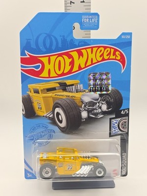 BONE SHAKER MOONEYES YELLOW FACTORY SEALED HOT WHEELS MOON EYES #161 ROD SQUAD