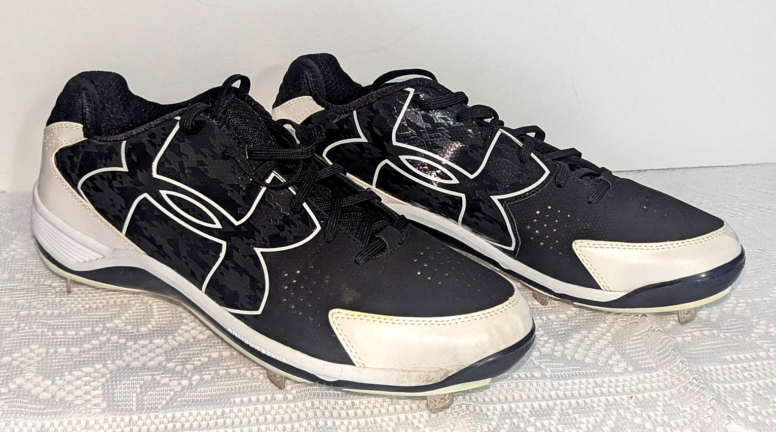 Under Armour Mens Baseball Metal Cleats MLB Authentic Collection Black White 13 thumbnail 20