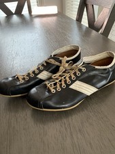 Vintage 1960s  70s USA-Made Leather Soccer Cleats   Black/White  Men  s Size 9  10