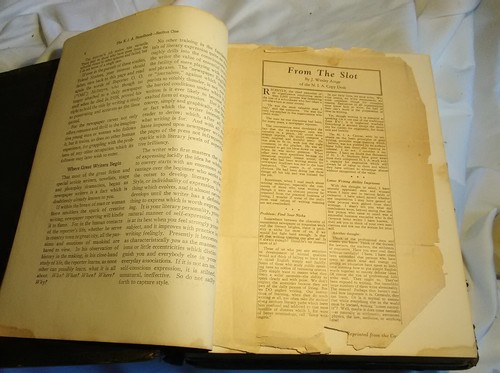 The Newspaper Institute of America Handbook for Reporters - 1943 - Picture 6 of 16