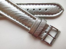 Shiny grey- silver padded 20 MM leather watch band strap