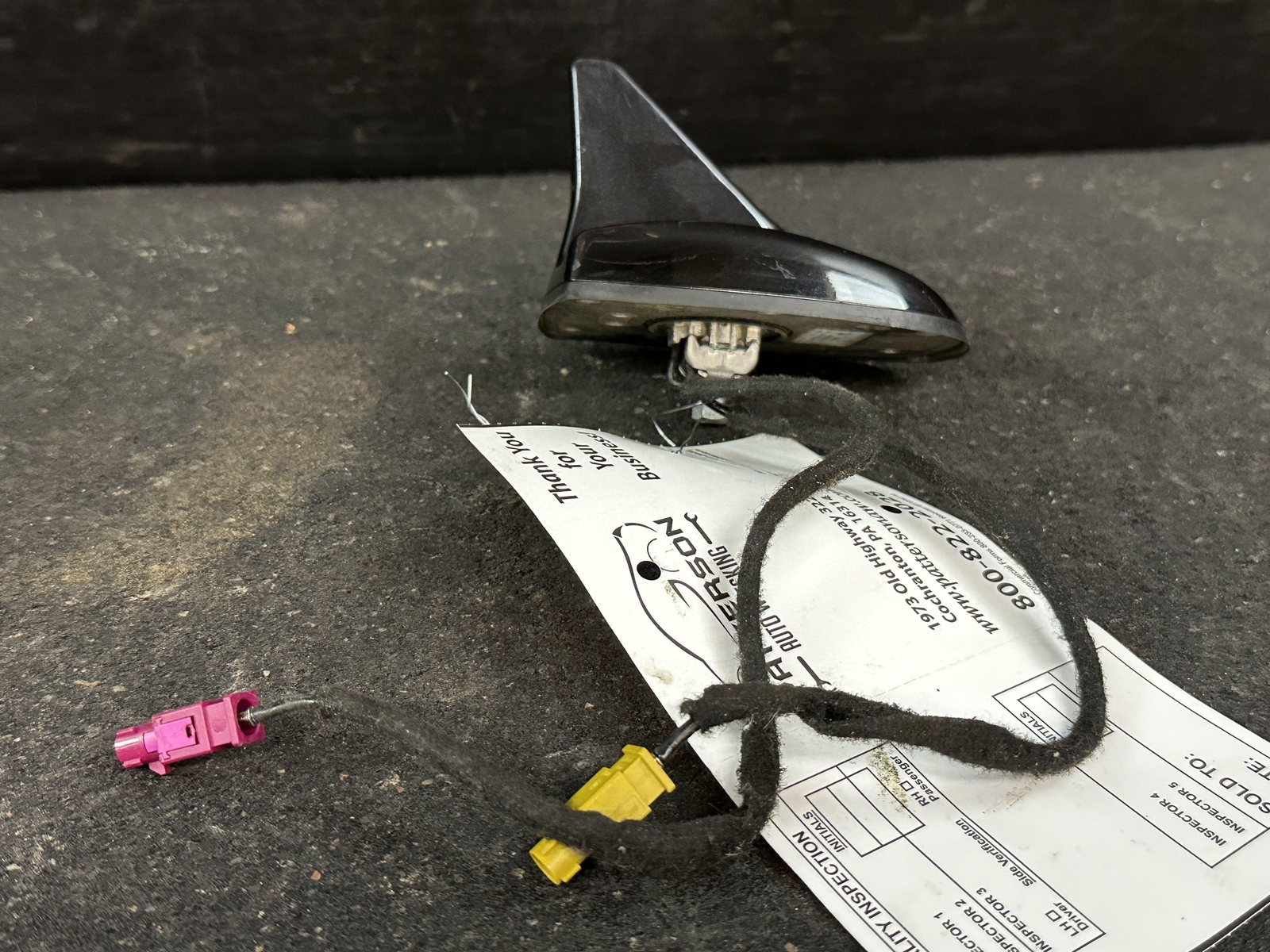 14-21 MASERATI GHIBLI SHARK FIN ROOF MOUNTED ANTENNA NERO RIBELLE MICA PAINT NMI