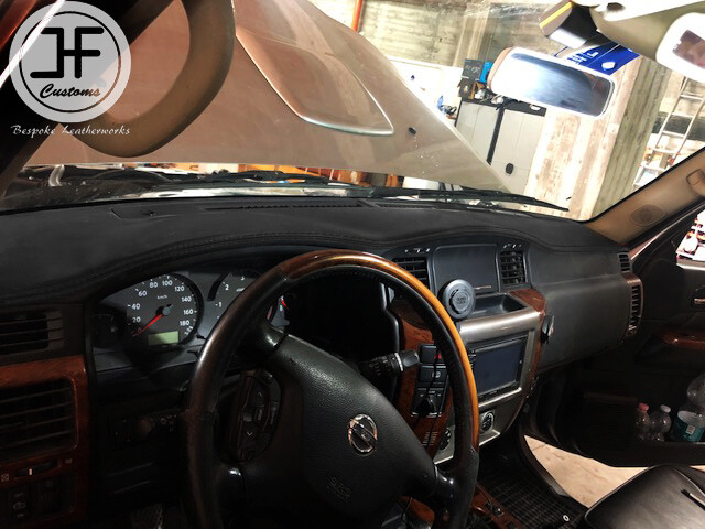 Funda De Piel Con Costuras Negras Para Reposabrazos De Nissan Patrol Y61 (1998-2013) - Personalizada Y De Alta Calidad