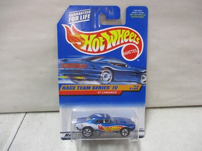 ホットウィール ‘67 CAMARO RACE TEAM SERIES IV 1998 Hot Wheels Race Team Series IV '67 Camaro #1 of 4 LOT 2
