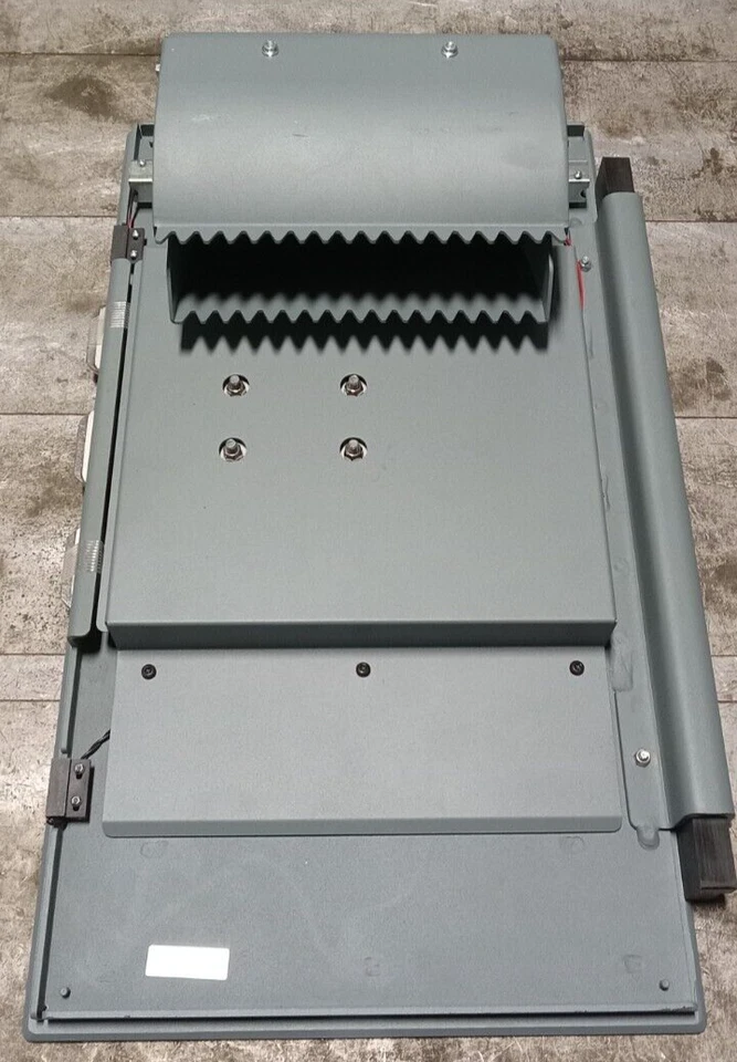 NUEVO PUENTE 5006130 GEN 2.5 B-SAFE PUERTA CAJA ABATIBLE 22-3/8 X 12-5/8 Foto 4 de 4