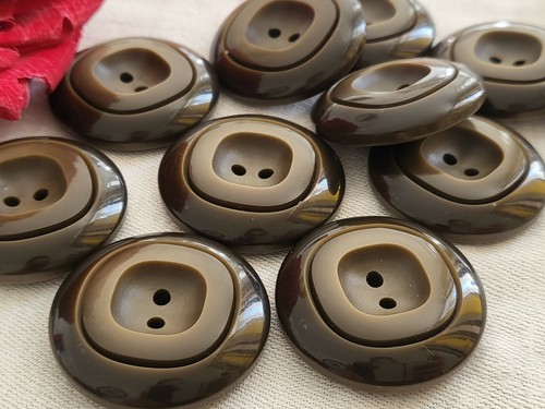 Lot De 5 Gros Boutons Vintage Marron - Diamètre 2,7 Cm - Réf 5009 - Occasion