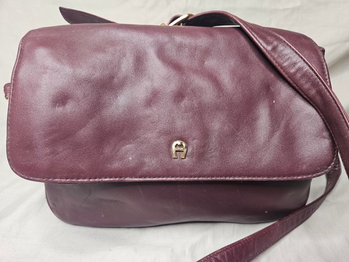 Vintage Etienne Aigner Handbag Burgundy Red Flap Over Saddle Bag Purse Organizer - Picture 2 of 12
