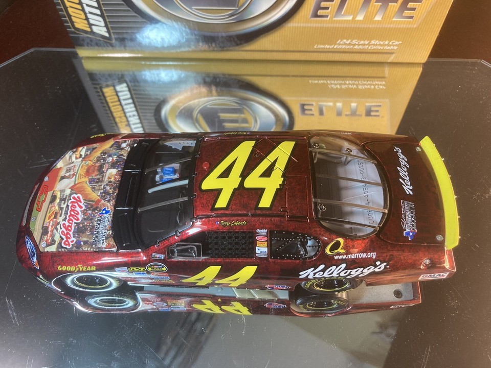 Racing Champions NASCAR Terry Labonte #5 Kellogg's 1:24 Limited to 2499