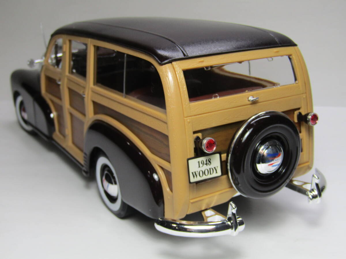 2024-25 秋冬新作 Chevrolet 40S Naru 1/18 Wagon Woody Chevy 1948 Fleetmaster 乗用車