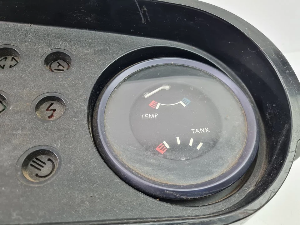 Instrument cluster speedometer temperature fuel gauge Wartburg 353 original German Democratic Republic #251287 - Image 2 of 4