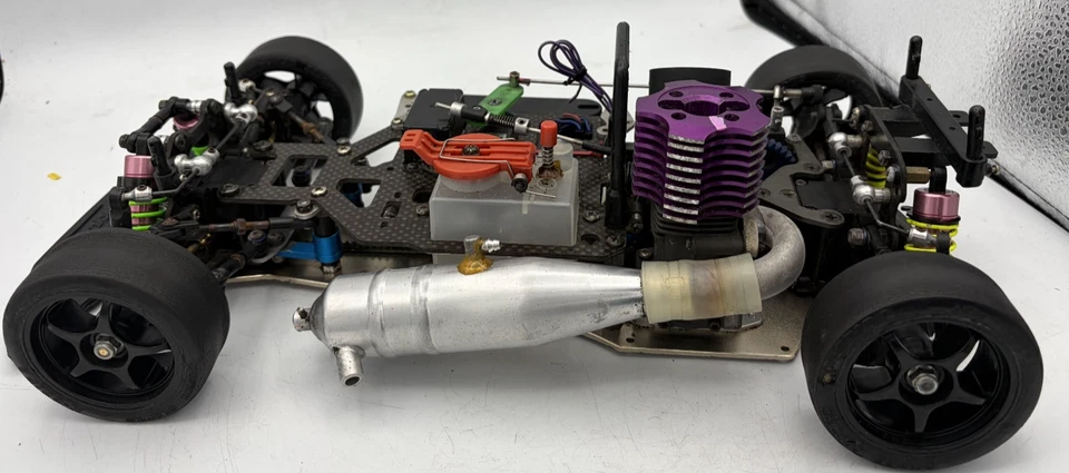 For parts Kyosho engine car 4WD chassis vintage rare - image 3 of 4