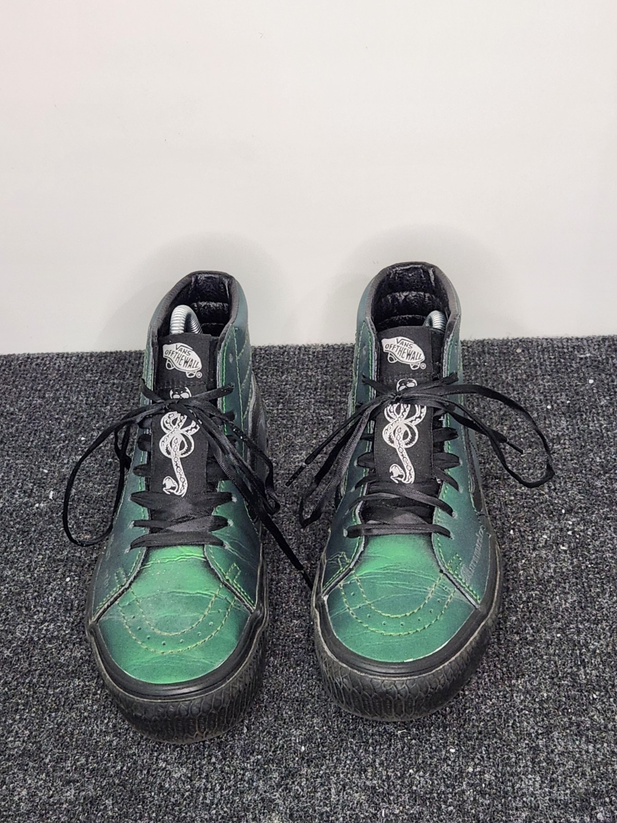 Harry Potter Slytherin Morsmordre Vans Off The Wall High Sneaker Green M 6 W 7.5 thumbnail 5