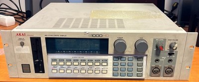 AKAI professional S1000HD Midi Stereo Sigital Sampler