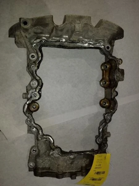 Cacerola de aceite 3,3 L a 25/02/18 2 piezas para camioneta Ford F150 17-18 273911 Foto 2 de 4