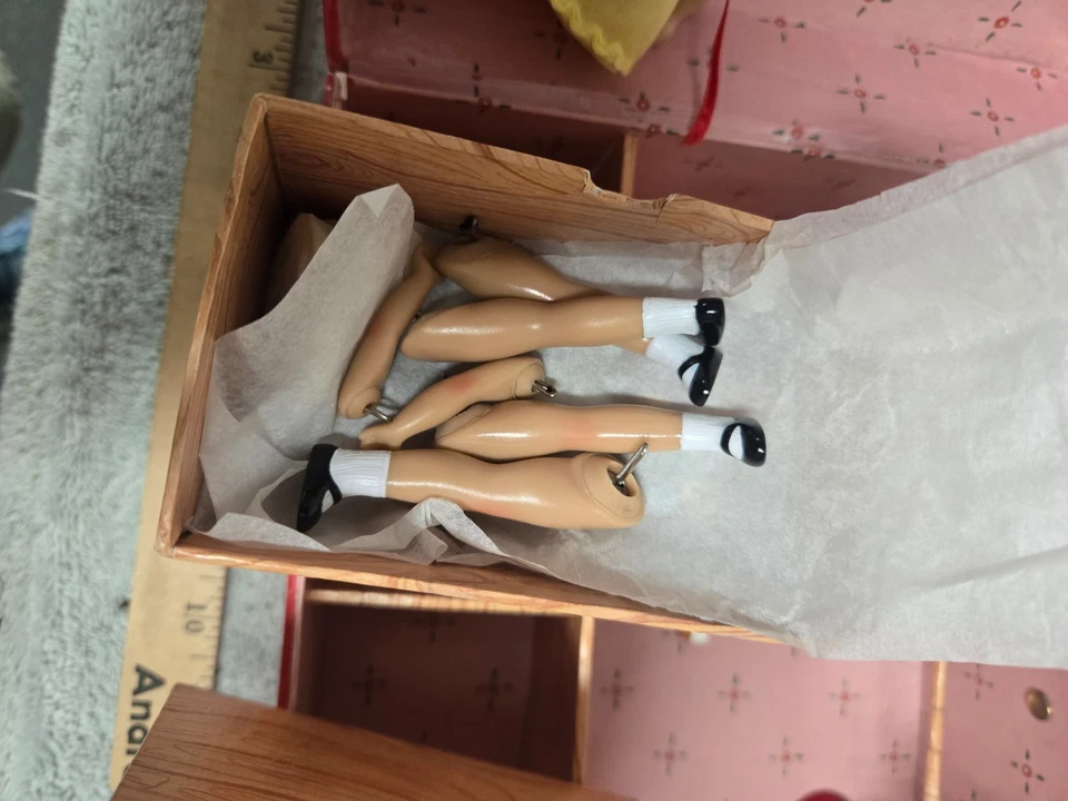 Muñeca Effanbee Clásica Vintage, V528 Wee Patsy Juego de Viaje con Caja Foto 3 de 4