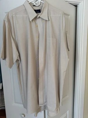 Vintage Barrington Men's Off White Button Down Short Sleeve Shirt 18 1/2 in. - Image 1 of 4