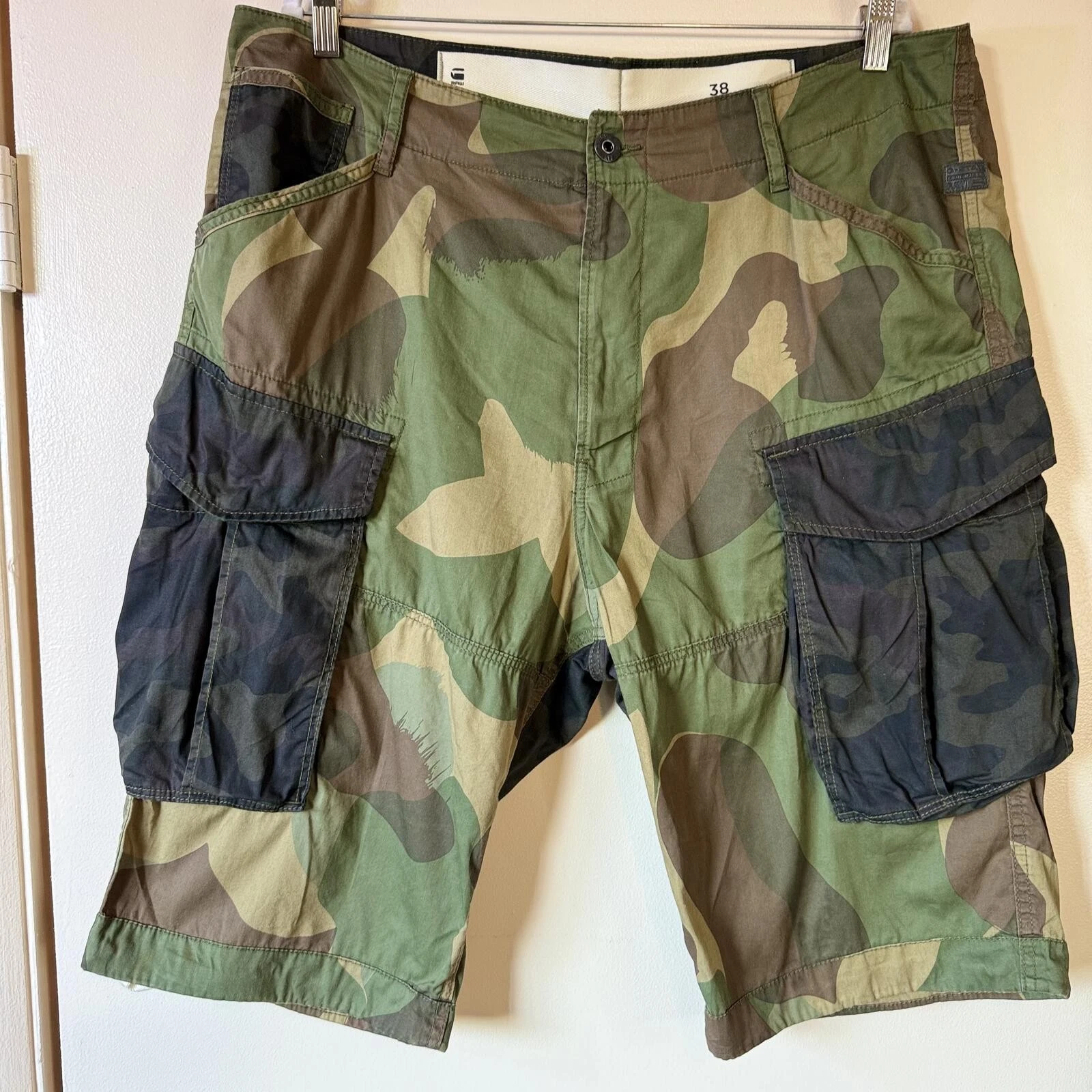 G-Star Raw Rovic Mix Loose 1/2 Camo Cargo Shorts Men’s Size 38 Utility