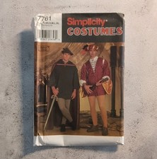 Simplicity 7761 Cosplay Robin Hood Troubadour Renaissance Costume sewing pattern