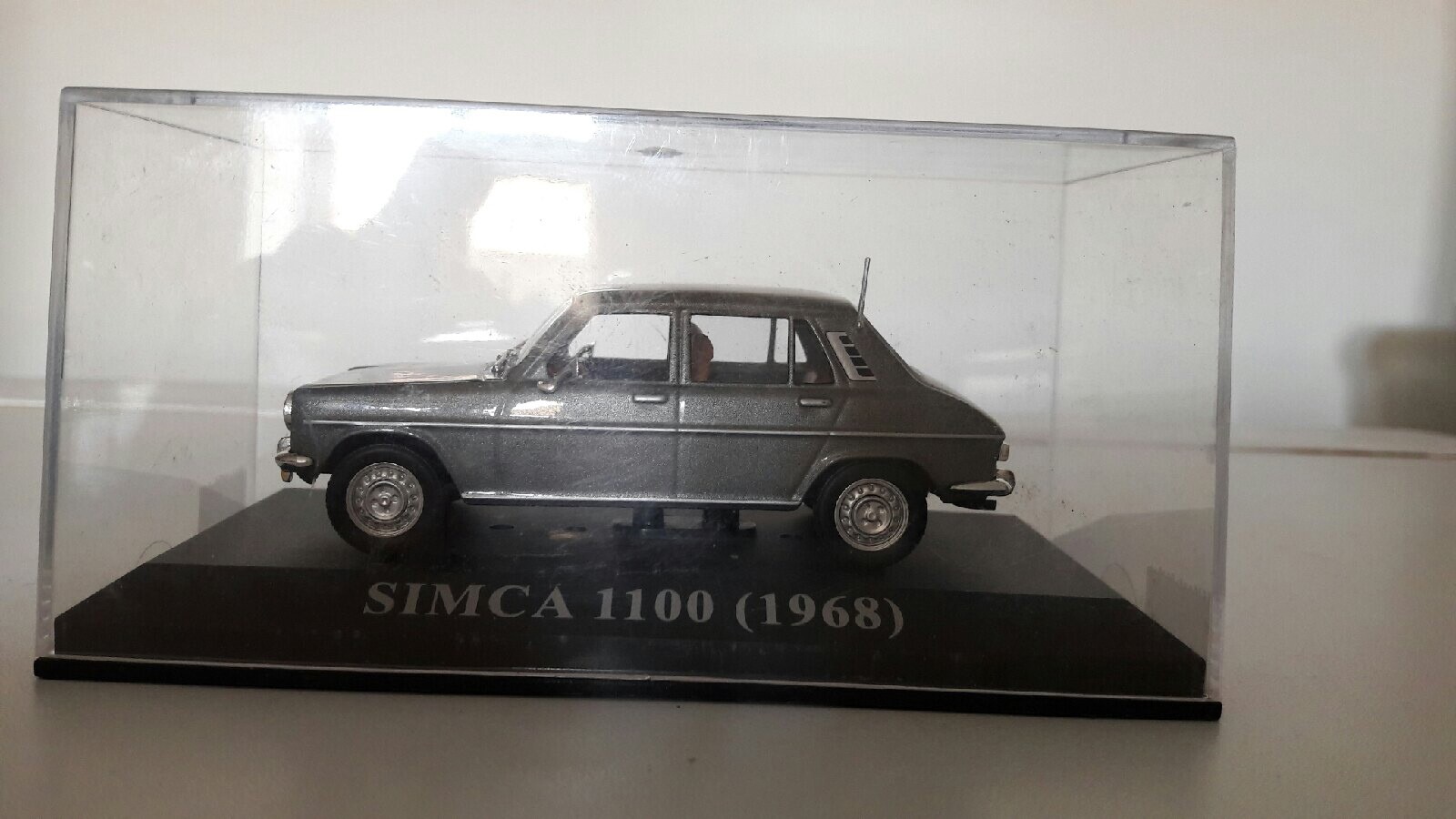Simca 1100 de 1968 voiture miniature de collection 1/43 en zamak