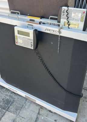 Detecto 6500 Wheelchair Scale 1000lb Capacity - Fully Functional