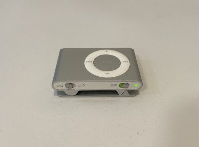 Apple iPod shuffle 2nd Generation Silver (1 GB) Works Great