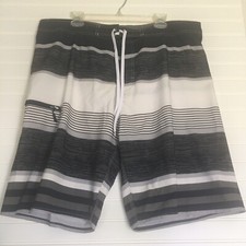 Yaluntalun Mens Swim Trunks Long Quick Dry Beach Board Shorts W/Mesh Lining 