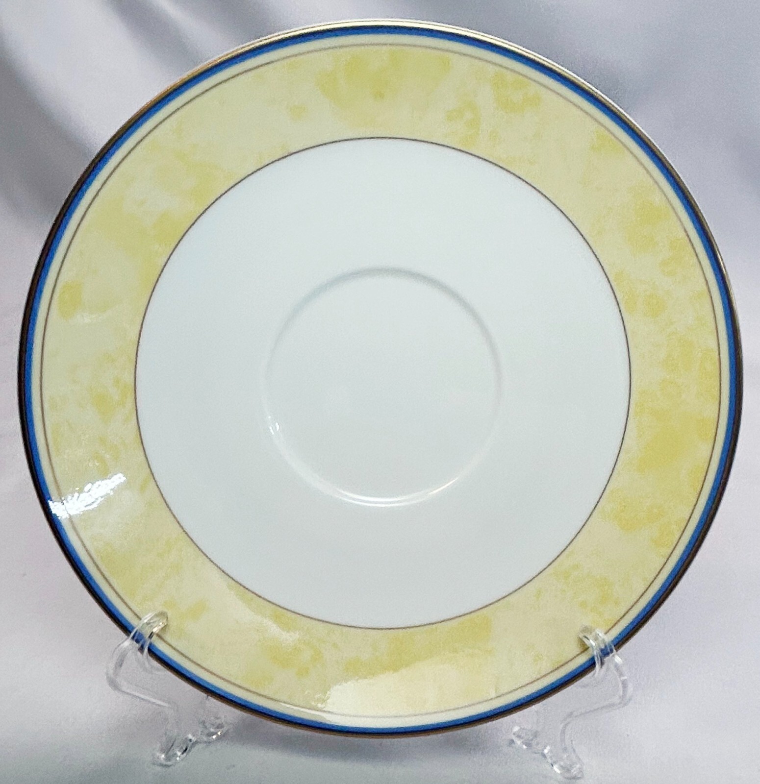 Villeroy & Boch Villa Cannes 5 piece Place Setting Bone China Made in Germany