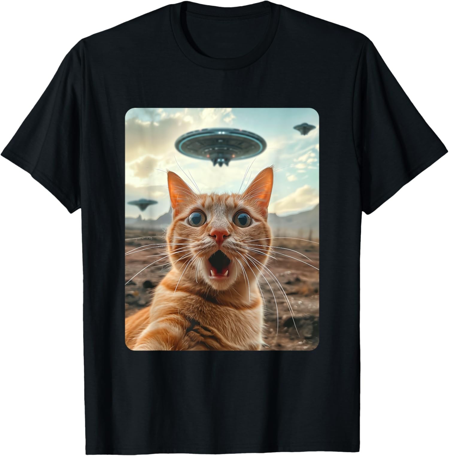 Extraterrestrial Encounter Cat Selfie With Ufo Unisex T-Shirt