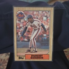 Topps 1987 Dwight Gooden Base Set #130 New York Mets MLB Baseball Card
