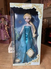16” Disney store Light Up Singing Elsa Let It go Doll