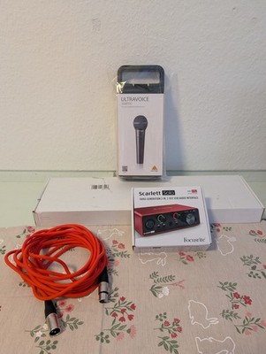 Focusrite Scarlett 3. Gen + Mikrofon + Mikrofonarm + XLR Kabel