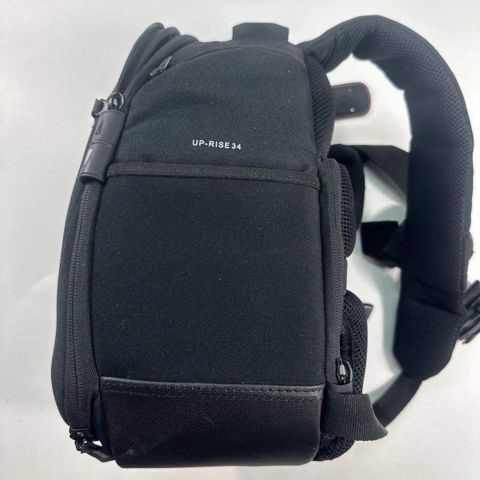 Bolsa eslinga para cámara Vanguard Up-Rise 34 con sistema de aire y cubierta de lluvia excelente Foto 2 de 4