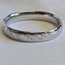 Sterling Silver Hinged Bangle 15.64g Fine Jewelry 7" Floral Bracelet