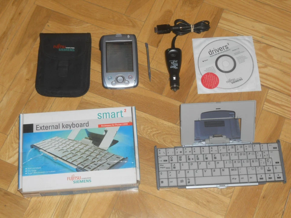 PDA FUJITSU SIEMENS POCKET LOOX 600+EXTENSIBLE KEYBOARD+CASE. PERFECT CONDITION. - Bild 1 von 4