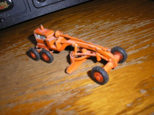 Vintage 3 7/8” long Zelmax Cat Caterpillar No 8102 Orange Road Grader Free SHIP - Picture 4 of 6